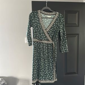 Beautiful Max Studio dress!
